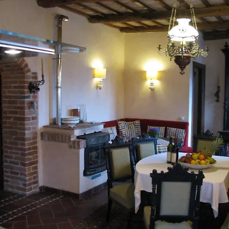 Сasa de vacaciones Mansion In Langhe With Pool And Winery Charm Bastia Mondovì
