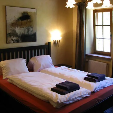 Сasa de vacaciones Mansion In Langhe With Pool And Winery Charm Bastia Mondovì